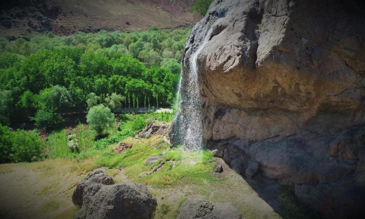 اجاره ویلا باغ پرستو جاجرود