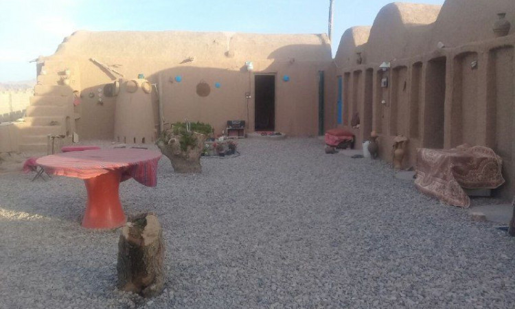اجاره بوم گردی در گرمسار (اتاق با تخت دونفره)