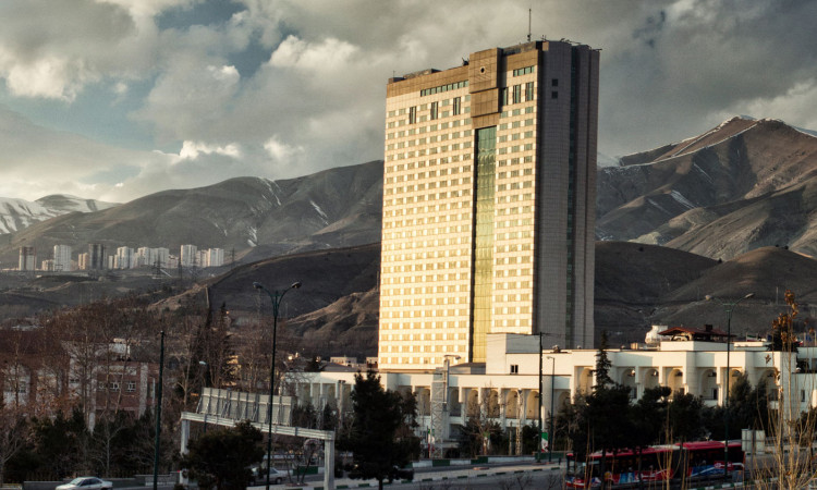 رزرو هتل پارسیان آزادی تهران (دو تخته تویین )