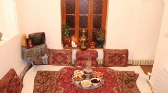 رزرو اقامتگاه بوم گردی زنده دلان (سوئیت VIP شاه نشین)