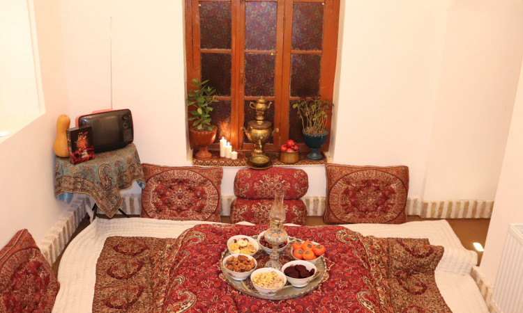 رزرو اقامتگاه بوم گردی زنده دلان (سوئیت VIP شاه نشین)