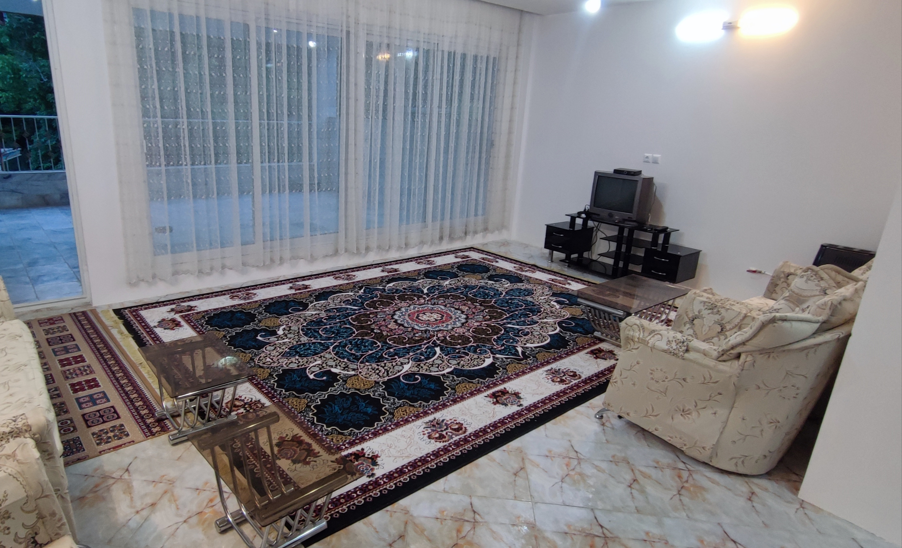 اجاره آپارتمان 140 متری طبقه اول در اخلمد خراسان