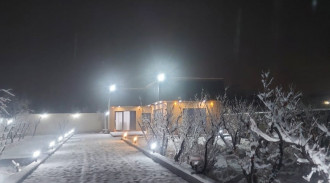 استئجار فيلا حديقة مع مسبح داخلي ومنتجع صحي مع المرافق