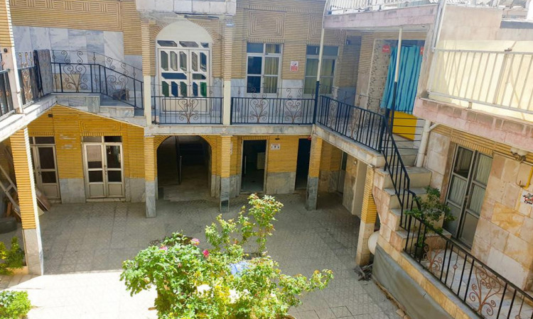 رزرو مهمانپذیر نادر - 1 تخته ( 3 )