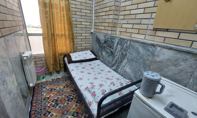 رزرو مهمانپذیر نادر - 1 تخته ( 3 )