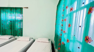 بومگردی بوم هرمزی اتاق 6 نفره (شماره6)