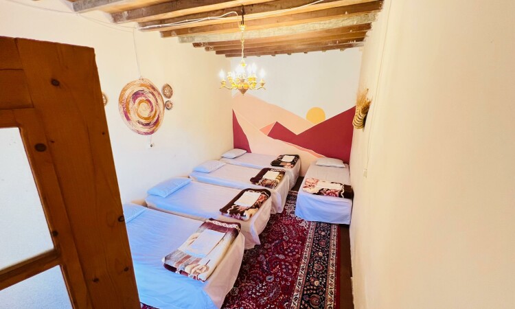 بومگردی بوم هرمزی اتاق 6 نفره (شماره6)