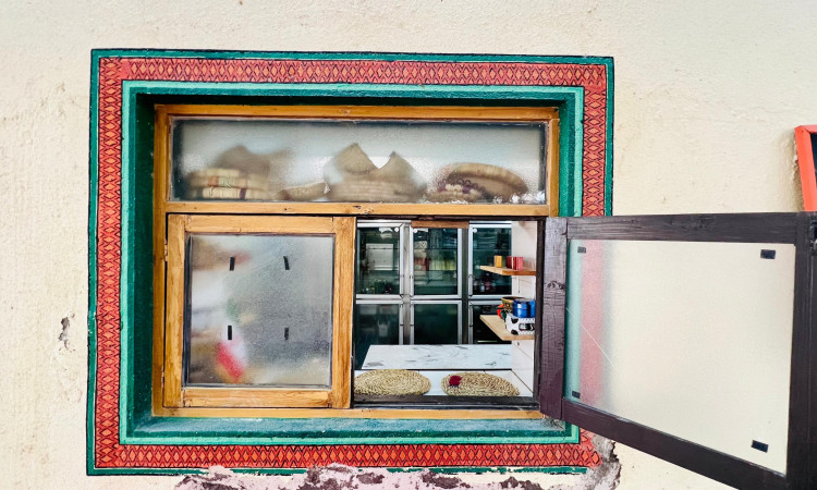بومگردی بوم هرمزی اتاق 3 نفره (شماره3)