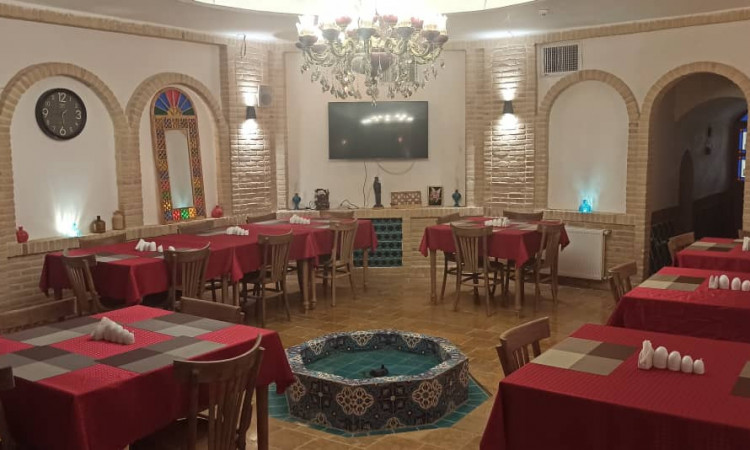 رزرو بوتیک هتل افصح الدوله (اتاق شاه نشین کوچک)