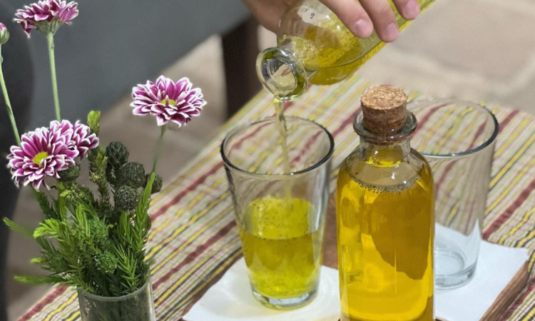 بوم گردی خانه ی ما (اتاق گوشه)