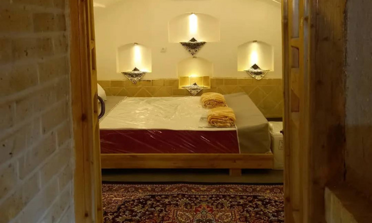رزرو بوم گردی سرای بانوچ (اتاق سرداب 1)