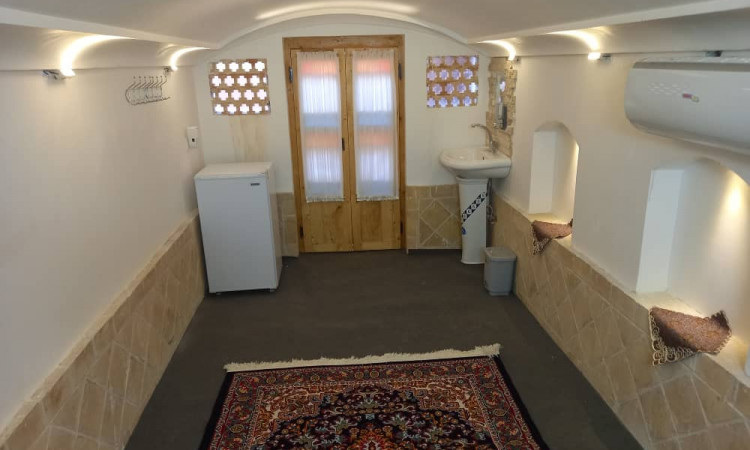 رزرو بوم گردی سرای بانوچ (اتاق سرداب 2)
