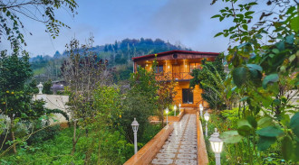 سرای گلپر - طبقه همکف