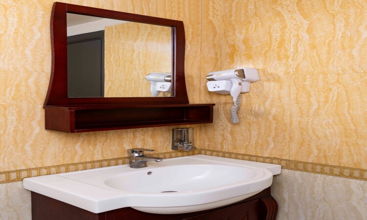 اجاره آپارتمان پارکوی 105 متر 2 خواب صنعتی (VIP)