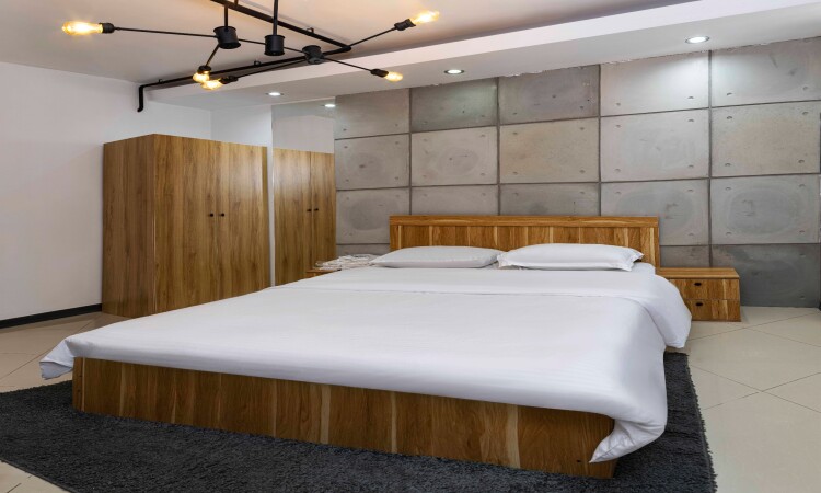 اجاره آپارتمان پارکوی 105 متر 2 خواب صنعتی (VIP)