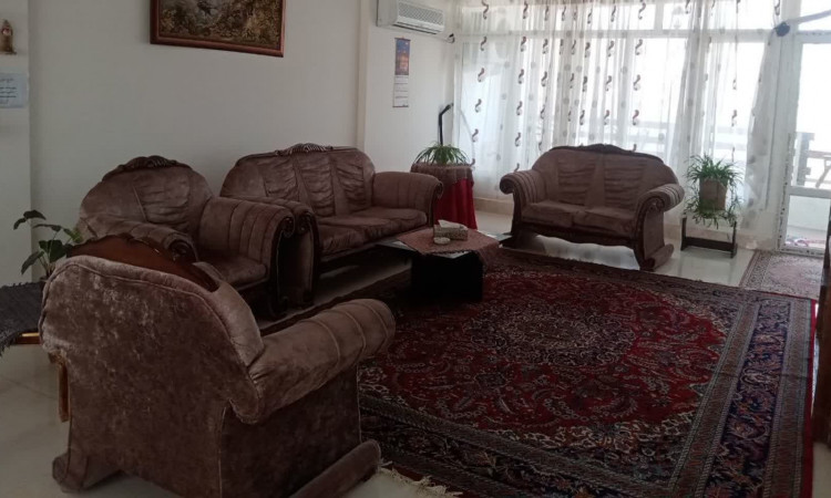 خانه مسافر آرمان نیا واحد 110 متری طبقه 2