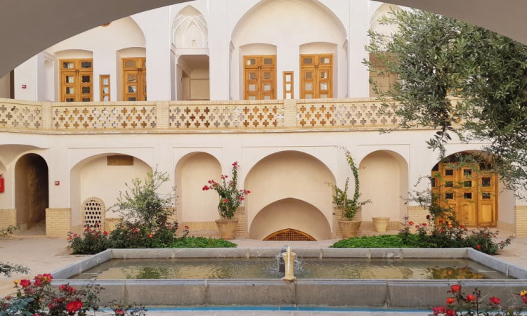 رزرو اقامتگاه سنتی خانه سپنج اتاق یاد