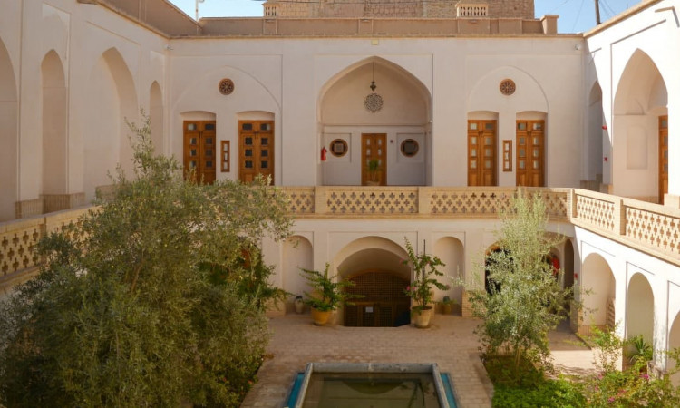 رزرو اقامتگاه سنتی خانه سپنج اتاق یاد