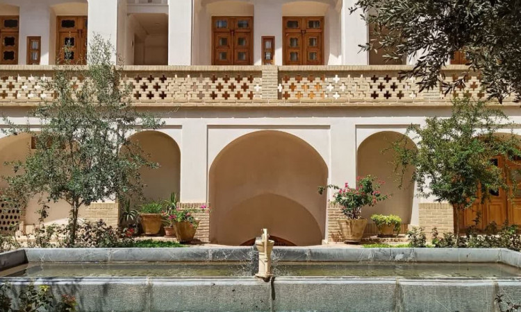رزرو اقامتگاه سنتی خانه سپنج - اتاق خیال