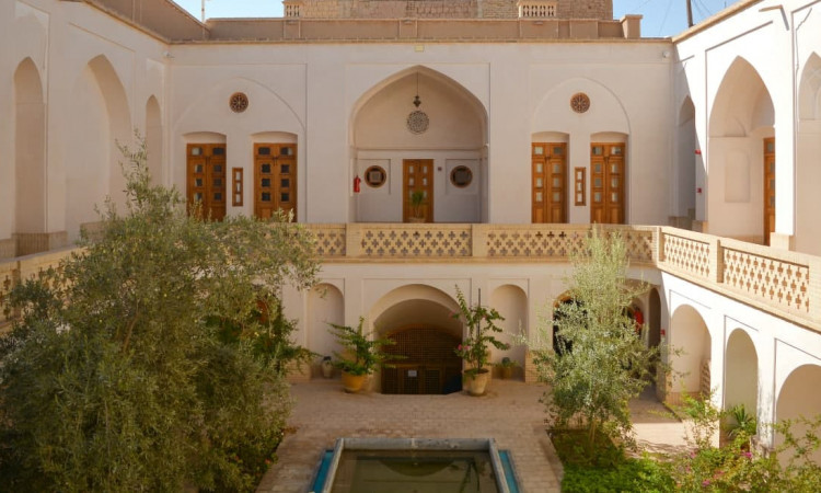 رزرو اقامتگاه سنتی خانه سپنج - اتاق خیال