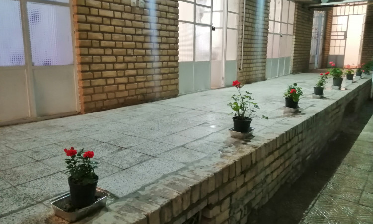 رزرو مهمانپذیر انقلاب