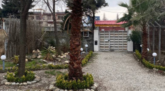 اجاره ی روزانه ویلای استخردار سرپوشیده