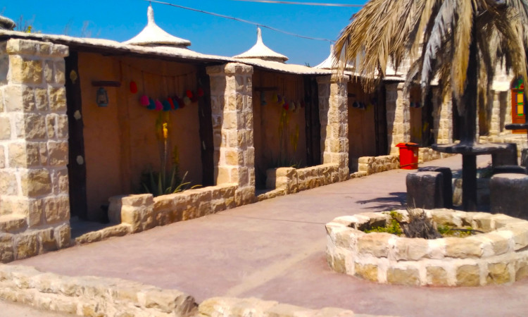رزرو اقامتگاه ساحلی سنتی ارسطو (واحدسه )