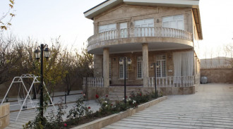 عمارت ولیعصر دوبلکس استخردار سه خواب مستر - نظری