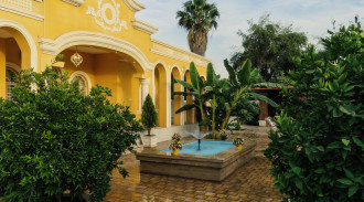 عمارت 2 خوابه استخر سرپوشیده وسالنی آبگرم ترنج