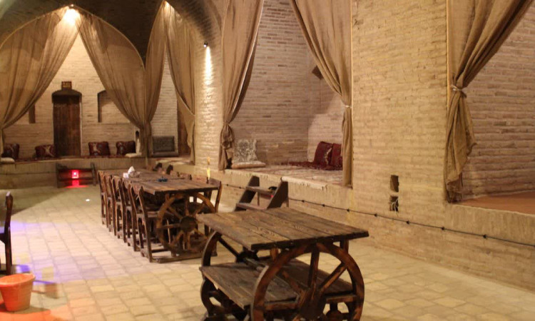 هتل کاروانسرای صفوی سریزد اتاق 10