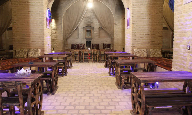 هتل کاروانسرای صفوی سریزد اتاق 11
