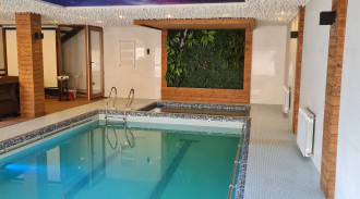 ویلا دوبلکس 2 خوابه نوساز با استخر و جکوزی