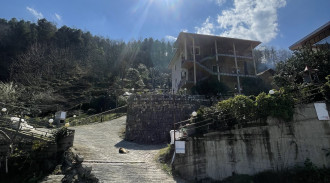 ساختمان استقلال سرولات 130متری