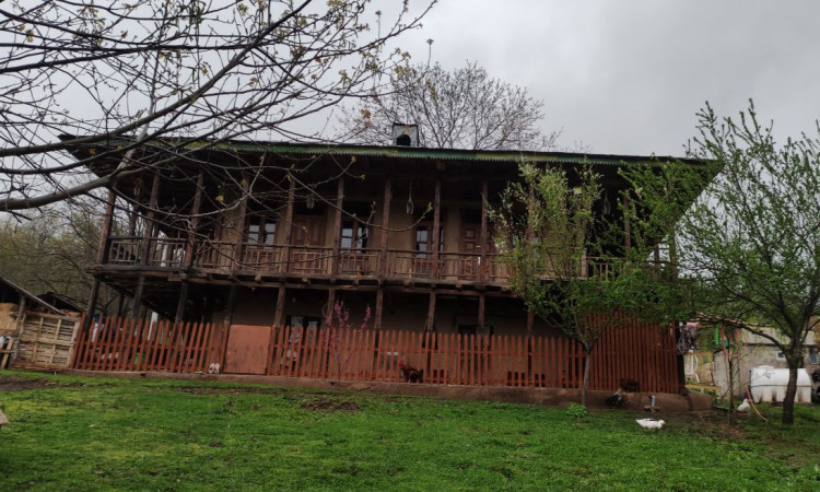 اجاره ویلا سنتی تک خوابه ننا