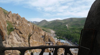 بوم گردی صخره ای سعادت کندوان - واحد 1