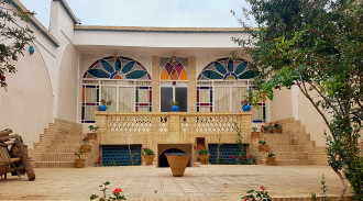 اقامتگاه سرای ملک کاشان - اتاق زنبق