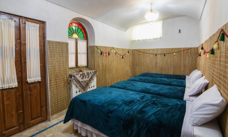 اقامتگاه سرای ملک کاشان - اتاق اشرفی