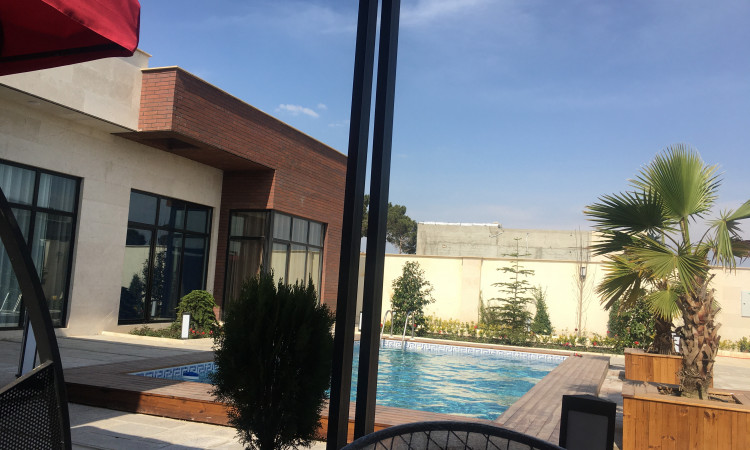 اجاره ویلا3خوابه باغ ماه من
