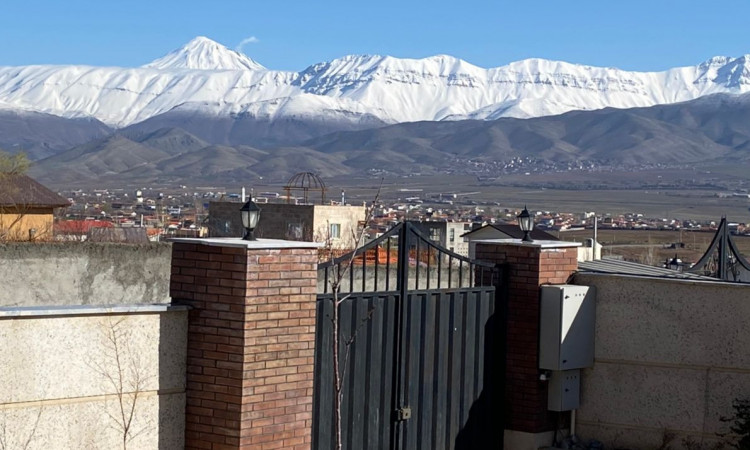 ویلا دوبلکس با استخر آبگرم