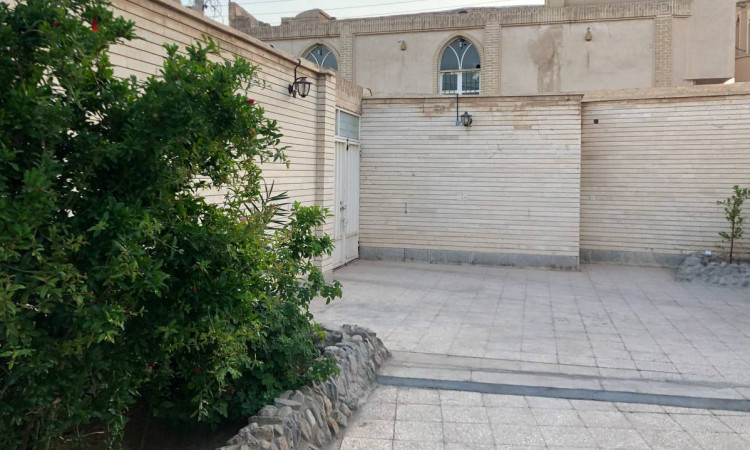 اجاره اقامتگاه دو خوابه نزدیک خانه‌ی عامری ها