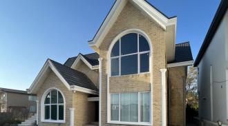 فيلا بثلاث غرف نوم مع مسبح