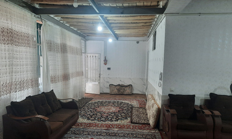 اجاره ویلا 1 خوابه 140 متری کوچه دنج