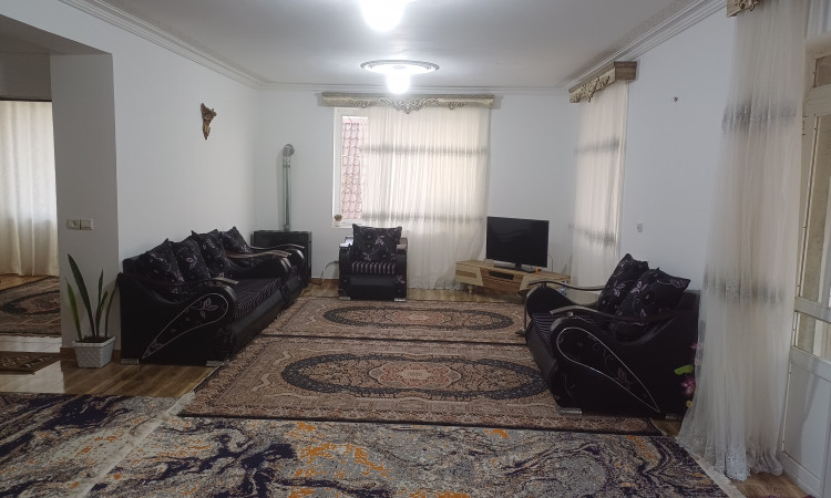اجاره ویلای دوخوابه دنج گل در مجاورت استخرگاه