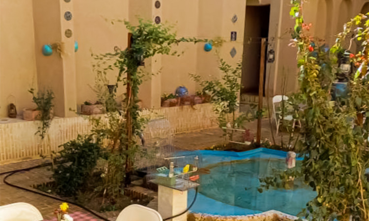 رزرو اقامتگاه بومگردی خانه کاریزما اتاق شماره یک