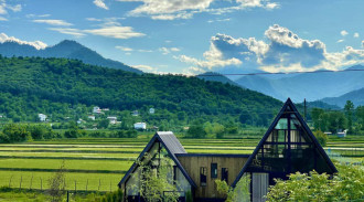 اجاره کلبه 150 متری سوئیسی پتوس فول امکانات