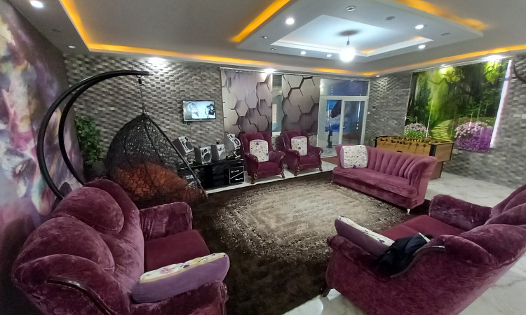 اجاره روزانه ویلااستخرداخل اب گرم فول
