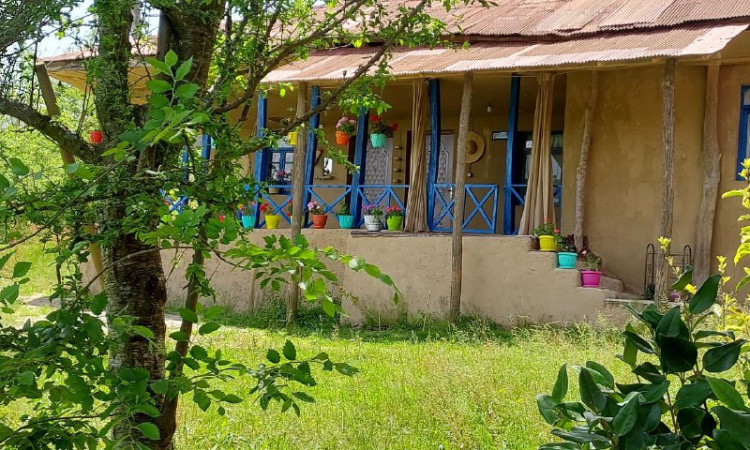 اجاره کلبه سنّتی با منظره زیبا رشت کچا