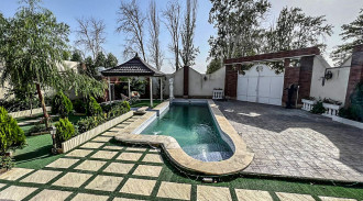 فيلا بحديقه