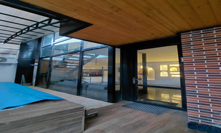 فيلا دوبلكس شاطئية للايجار بحمام سباحة دافئ دوار الشمس