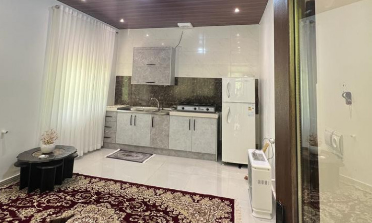 اجاره کلبه تک خوابه جنگلی رو به دره